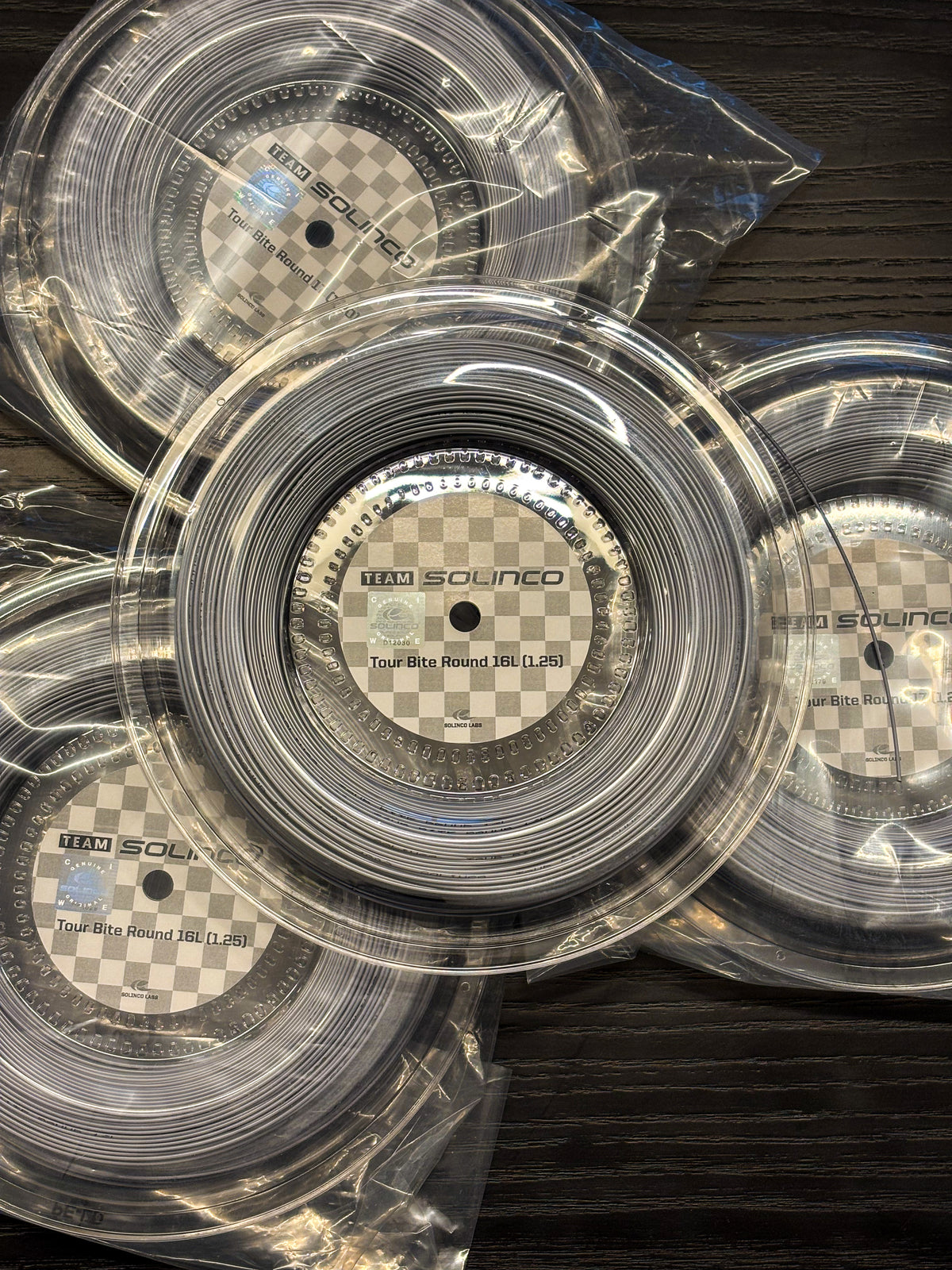Solinco Unreleased Tour Bite Round - Single Set – Tennis Rackets Europe